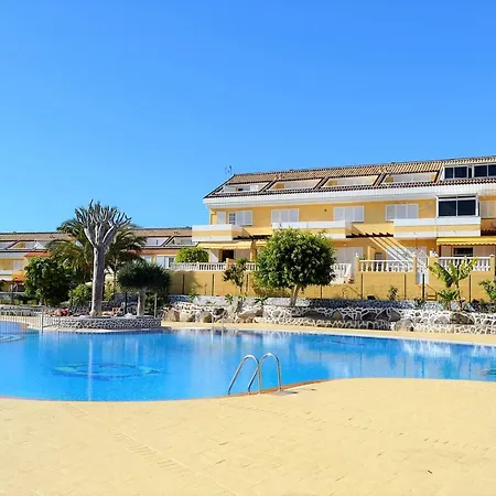 Apartment Townhouse El Camison